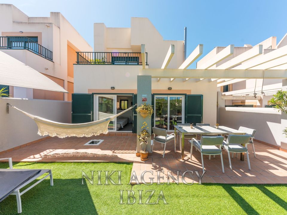 Villa i Cala Tarida, Ibiza - foto 2